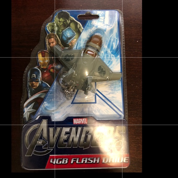 Avengers Flash Drive 4G - Picture 1 of 2